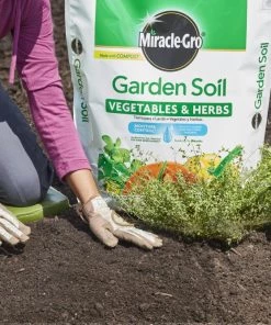 Miracle-Gro Soil & Soil Amendments 1.5-cu ft Garden Soil -Cheap Landscaping Store 09279091