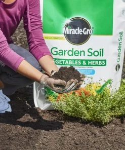 Miracle-Gro Soil & Soil Amendments 1.5-cu ft Garden Soil -Cheap Landscaping Store 09279092
