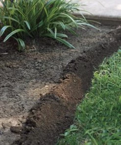 EasyFlex Pound-In Landshark 20-ft Black Plastic Landscape Edging Roll -Cheap Landscaping Store 09549122