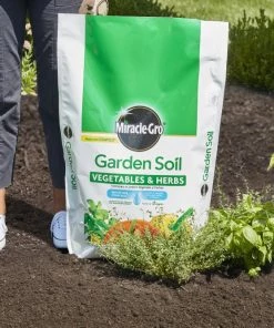 Miracle-Gro Soil & Soil Amendments 1.5-cu ft Garden Soil -Cheap Landscaping Store 10399200