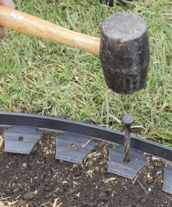 EasyFlex 10-Pack 8-in Black Plastic Edging Stake -Cheap Landscaping Store 15586504