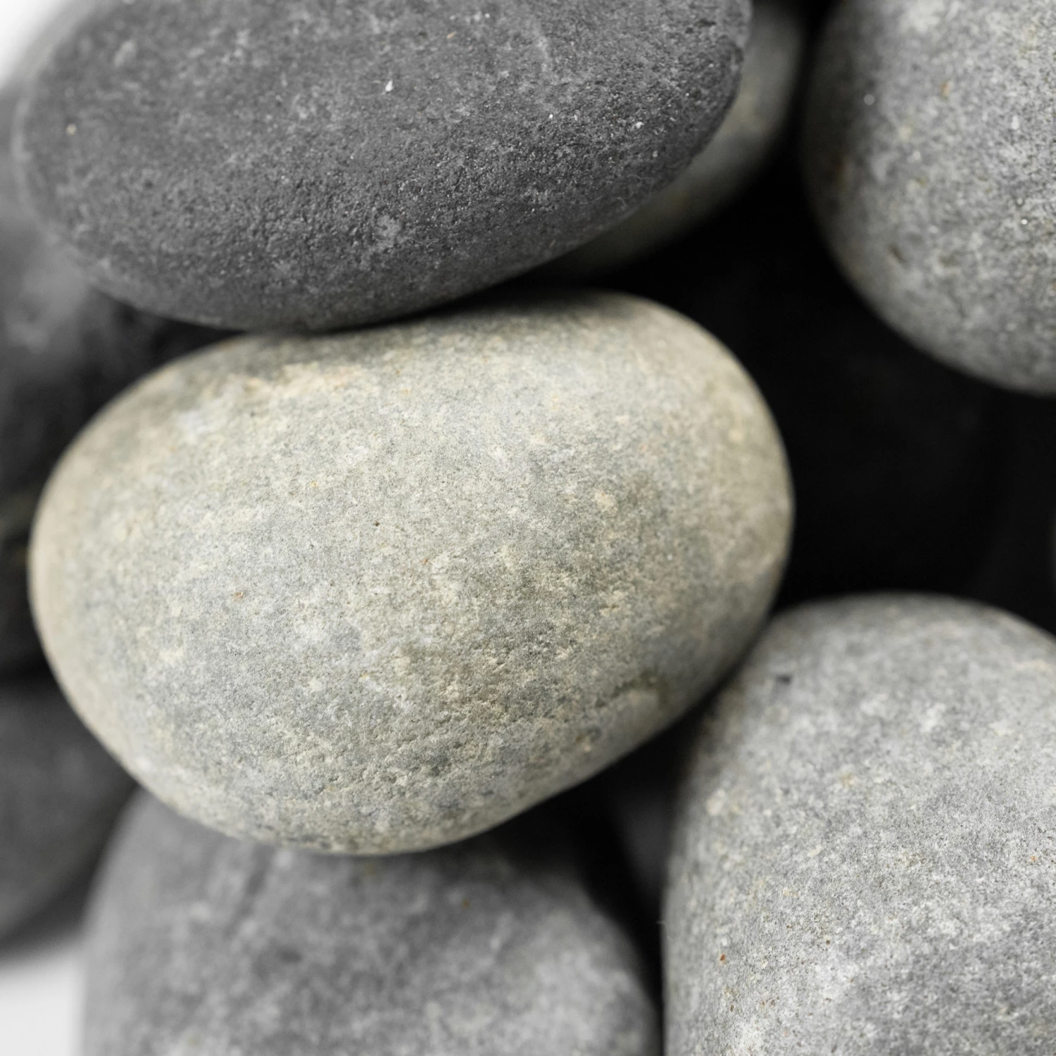 WonderLand Landscaping Rock 0.4-cu ft Gray Decorative Rock 2 WonderLand Landscaping Rock 0.4-cu ft Gray Decorative Rock - Image 2